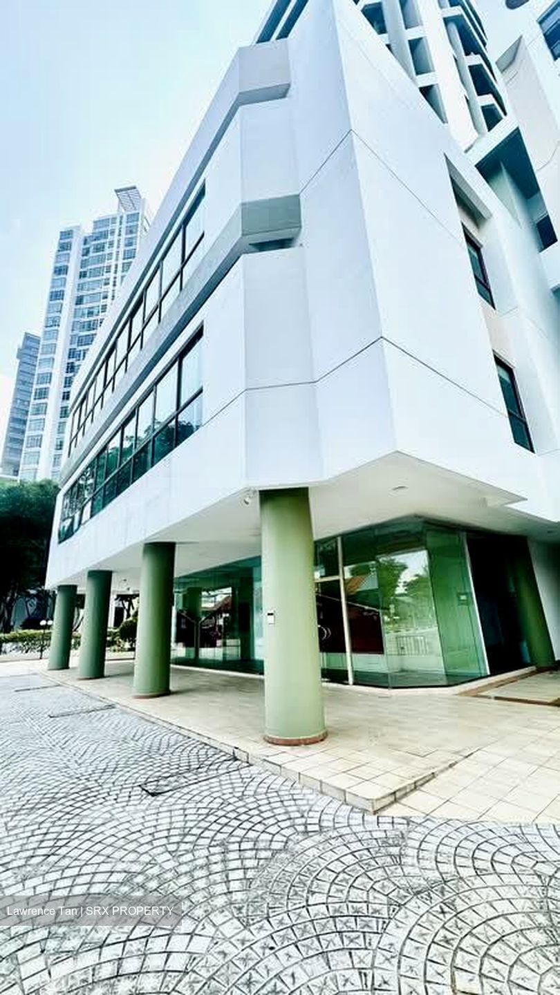 Serangoon Road (D12), Retail #604750141